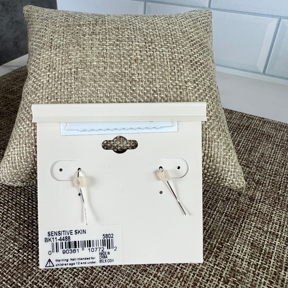 3/$25 Kim Rogers Pewter and Crystal Cross Dangle Earrings Sensitive Ears - Picture 3 of 3